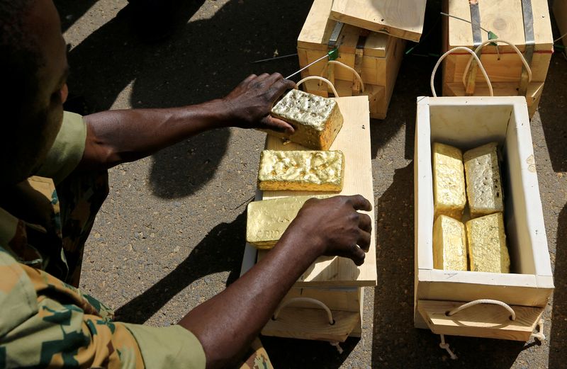 Sudan pound suffers as de facto UAE flight ban hits gold exports