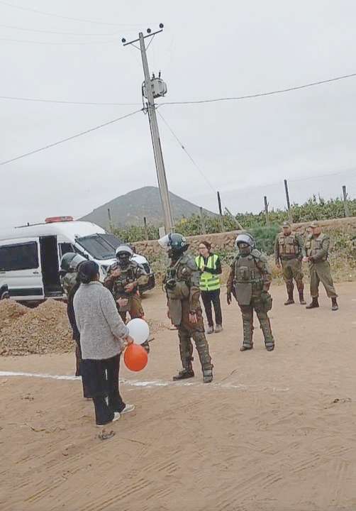 Continúa conflicto entre vecinos de Pan de Azúcar y Aguas del Valle: acusan presencia policial desmedida