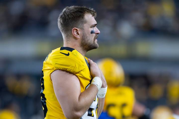 Star Pittsburgh Steelers weapon battling through quad injury