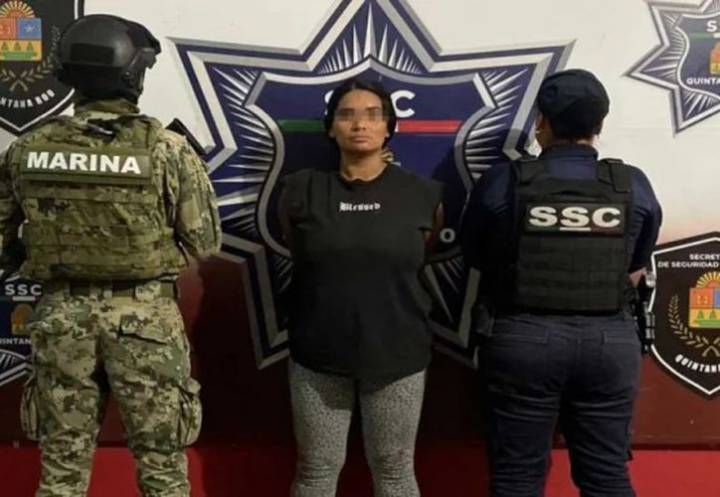 Detienen a mujer por enfrentar a policías en la SM 51 de Cancún