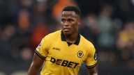 Jhon Arias falló ocasión inmejorable en Wolverhampton vs Brighton; hubo furia