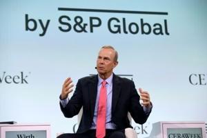 Profits dip at ExxonMobil, Chevron on lower crude prices