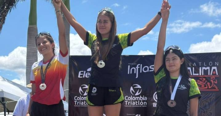 El triatlón de Caldas sumó tres medallas de oro en el Campeonato Nacional, en el Lago Calima (Valle del Cauca)