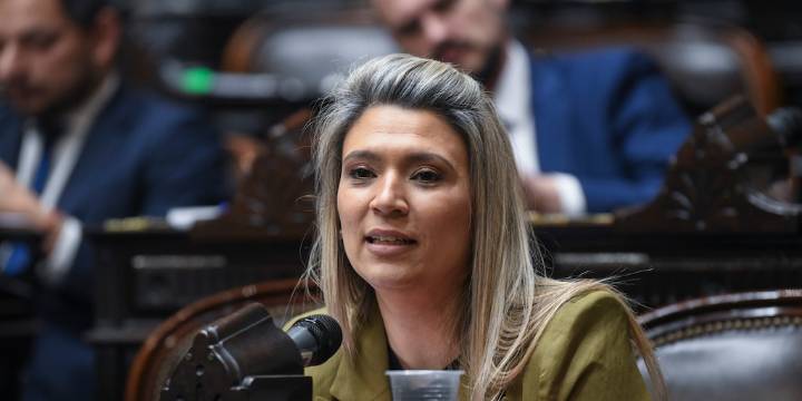 Nadia Márquez: “El kirchnerismo está acostumbrado a nadar en caca, en corrupción y violencia”
