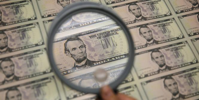 Cómo y por qué la caída del dólar ha beneficiado a América Latina, según el FMI