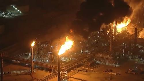 El Segundo Chevron refinery explosion, fire sparks health concerns for some: What to know about air quality