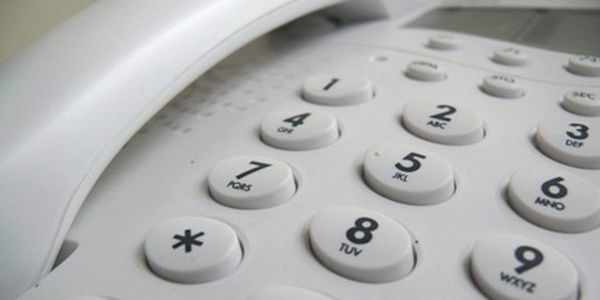 Phoenix doctor explains why some parents are opting to use landlines over cellphones
