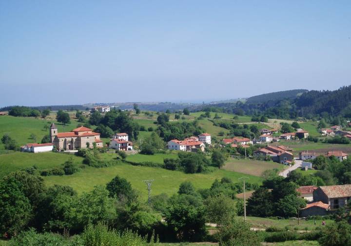 San Vicente adecuará tres rutas de senderismo a La Acebosa, El Hortigal y Gandarilla