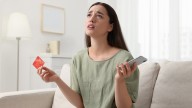 Si está esperando un paquete y le llega este extraño mensaje, no lo abra porque sus cuentas bancarias corren peligro