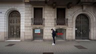 Las comunidades autónomas abren la mano a la hora de trasformar locales y oficinas para resolver el problema de la vivienda