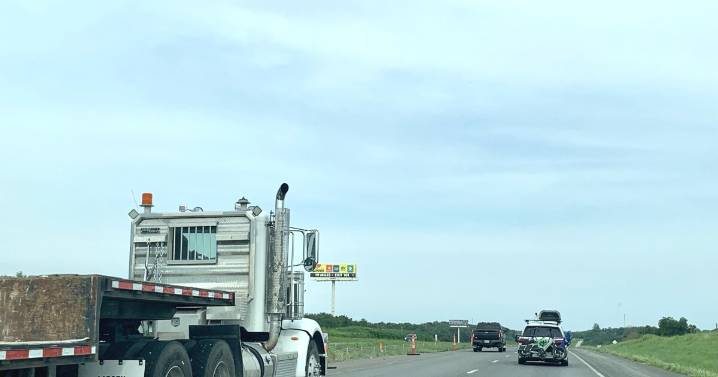 What raising weight limits for trucks could mean for Missouri’s roads