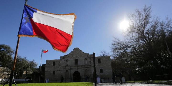 Culture wars rock Texas historical site as Alamo Trust CEO resigns over research on role of slavery, indigenous people in state history
