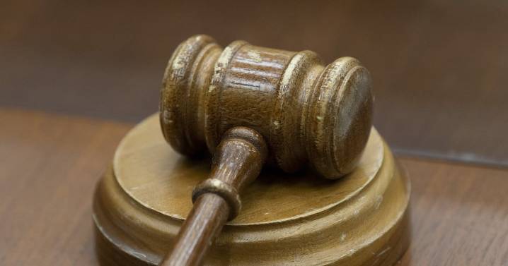Texas mom charge with murder after child dies in hot car, doc says