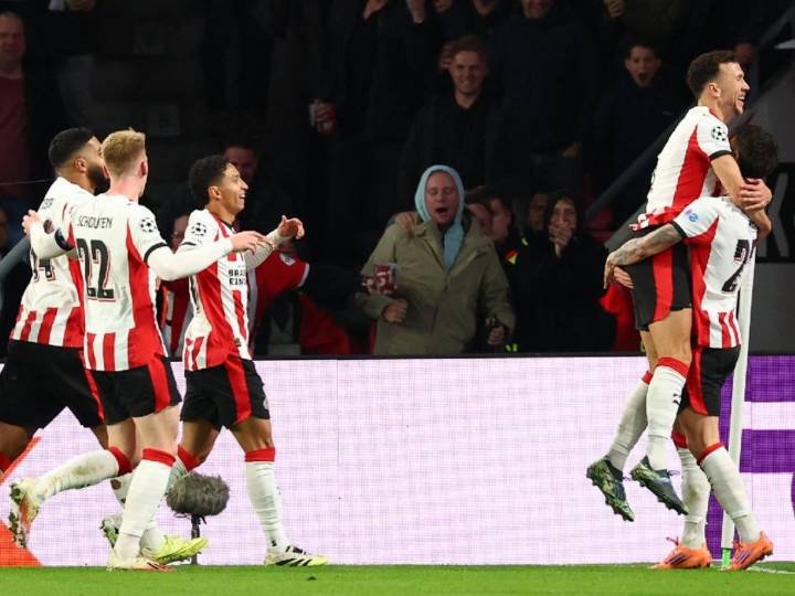 PSV destroza al Napoli con goleada 6-2 y revive en la Champions League