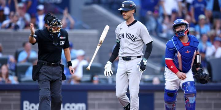Yankees lose to Blue Jays, down 2