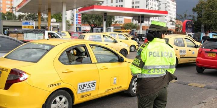 Mujer taxista fue baleada en el noroccidente de Bogotá: esto se sabe