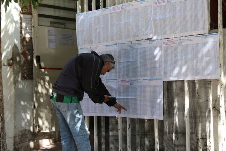Ausentismo. La participación es más baja que en las últimas elecciones: al mediodía solo había votado 23% del padrón