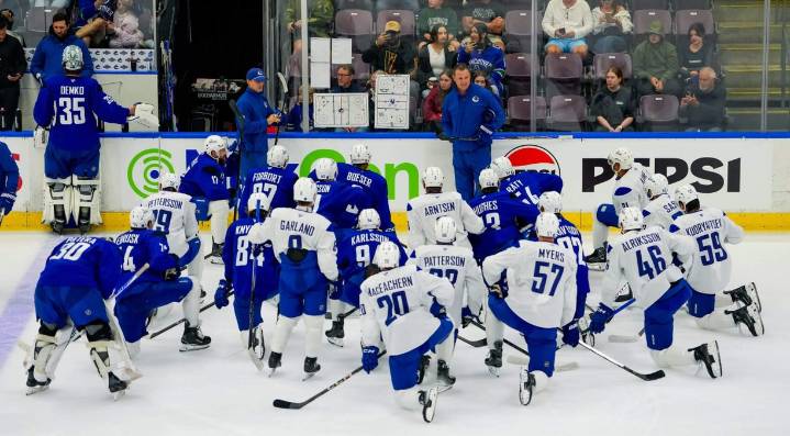 Canucks 23-man roster projection 2.0: Who's still on the roster bubble?