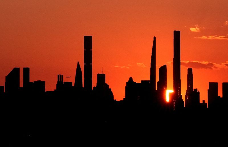 US small business sentiment ebbs in September; inflation back in focus