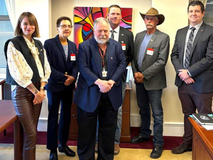 SIEMENS SAYS: Manitoba voices in Ottawa: Steppler Farms and the Canadian Cattle Association