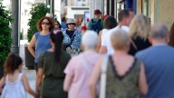 Las máximas alcanzan los 32 grados en el último sábado de octubre en Granada
