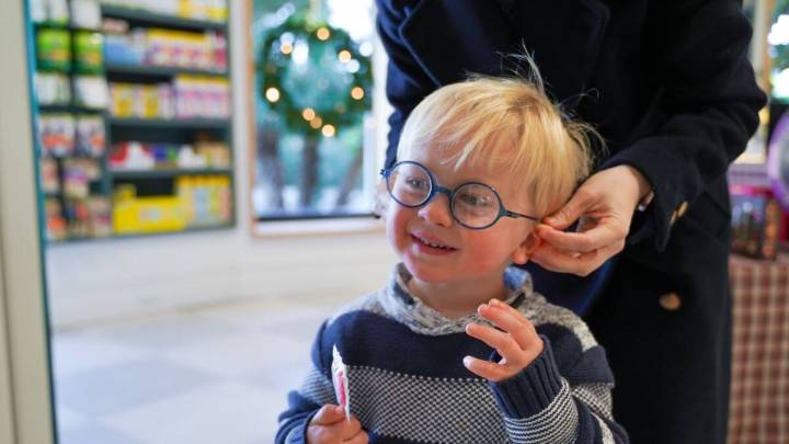 Cómo pedir la ayuda de 100 euros para la compra de gafas y lentillas destinadas a menores de 16 años
