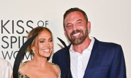 FOTOS: Jennifer López y Ben Affleck bien sonrientes en alfombra roja tras su divorcio