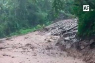 Derrumbe en carretera Comala–San Antonio mantiene cierre de ambos carriles; autoridades piden extremar precauciones