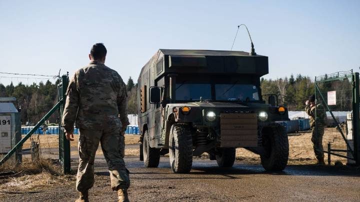 President Trump announces military members will get paid amid government shutdown