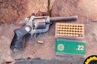 Vecinos agredieron a la policía e impidieron la detención de un sospechoso armado