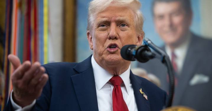 Republicans and Democrats React to Government Shutdown