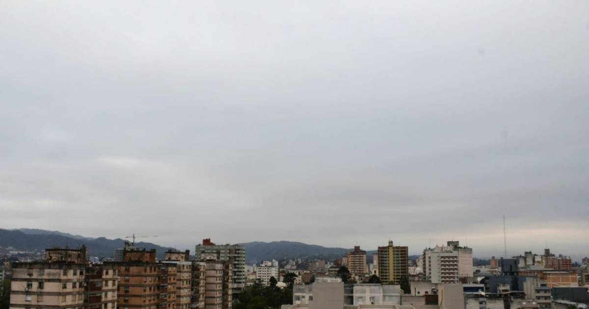 Día de la madre con cielo nublado