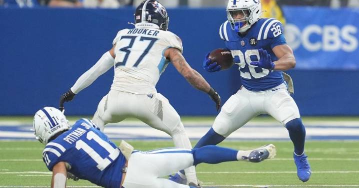 Jonathan Taylor becomes 1st in league history to score 3 TDs in 3 straight games against same team