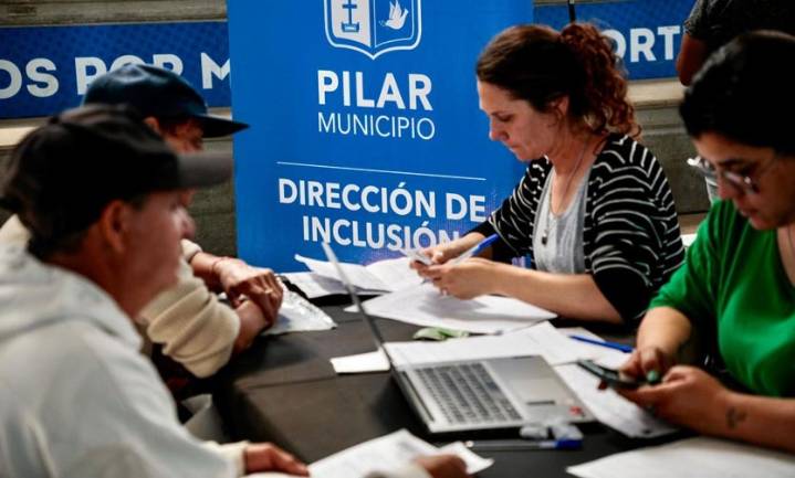 El Municipio continúa desplegando operativos para asesorar a personas con disca
