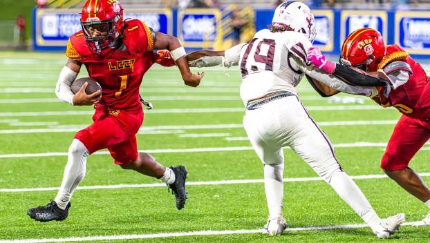 PHOTOS: LCCP wins district opener over Jennings