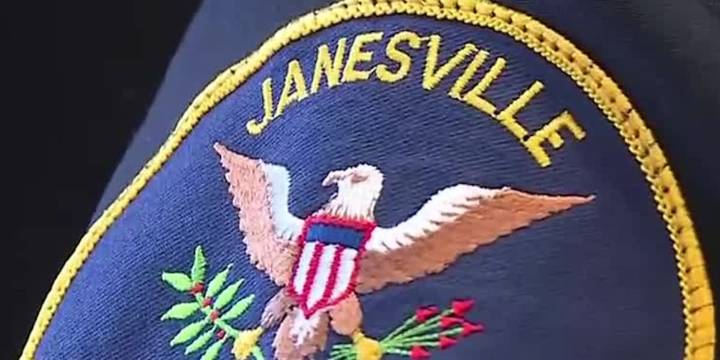 21-year-old Janesville man arrested on 5 counts of child porn