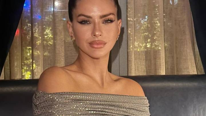 Una paquita: la China Suárez y el saco que revive la estética de los 90 en versión fashionista