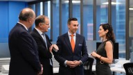 Ayuso acuerda con la empresa Cloudera el lanzamiento de un laboratorio de datos e IA para mejorar la sanidad o la educación