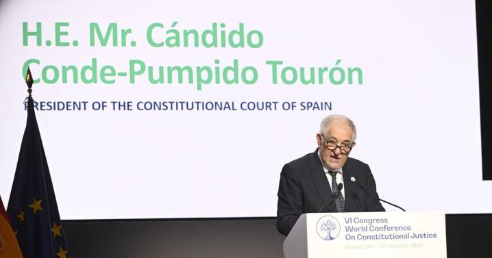 Pumpido se atreve a reivindicar la independencia de los tribunales que sufren injerencias políticas en sus nombramientos