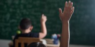 Colombia lidera el ranking mundial de felicidad docente: los profesores más satisfechos del planeta están en el país