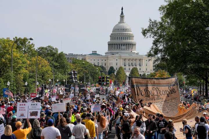 Crowds rally against Trump at No Kings protests across the U.S.
