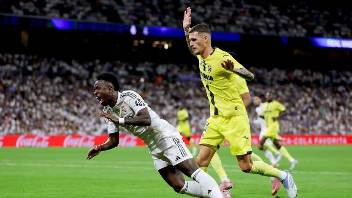 Las duras críticas contra el arbitraje del Real Madrid-Villarreal en el Bernabéu: "Le impide claramente meterse en el partido"
