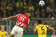 El Dortmund golea al final a un Athletic que sigue sin puntuar en la Champions
