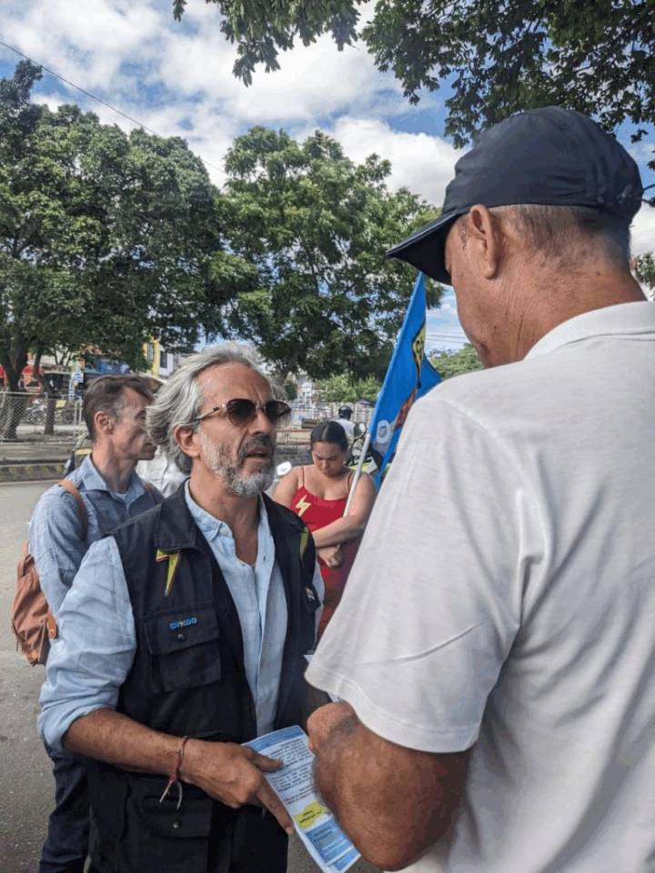 Precandidato presidencial en Colombia visitó la frontera