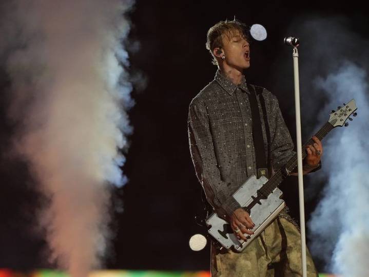 Machine Gun Kelly to headline halftime show for 112th Grey Cup