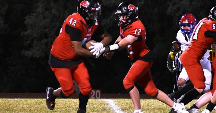 Outlaw football suffers 49-0 defeat to No. 4 Lander Valley
