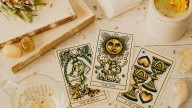 El significado de los arcanos del tarot y cómo influyen en tu vida en 2026