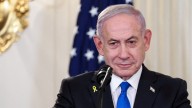 Tras el acuerdo de cese el fuego, Netanyahu enfrenta una fuerte presión interna y el aislamiento internacional