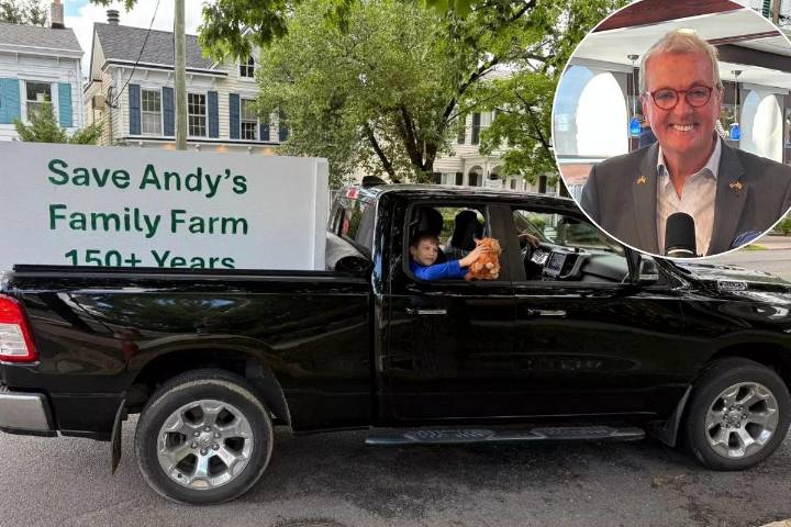 Cranbury farm saved after housing fight