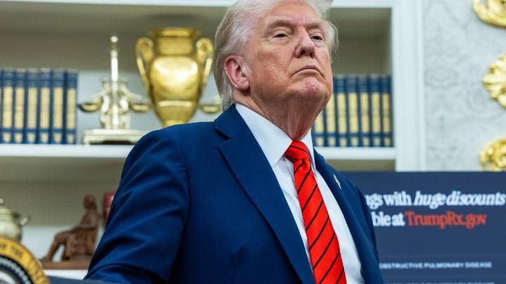 Live updates: Senate to vote on spending bill as shutdown hits day 14